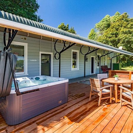 The Station - Ohakune Holiday Home Екстер'єр фото