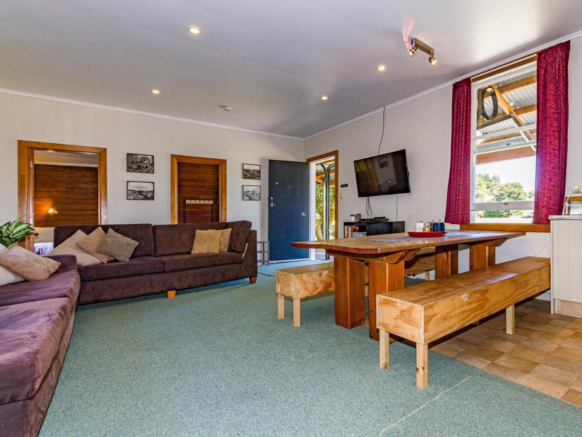 The Station - Ohakune Holiday Home Екстер'єр фото
