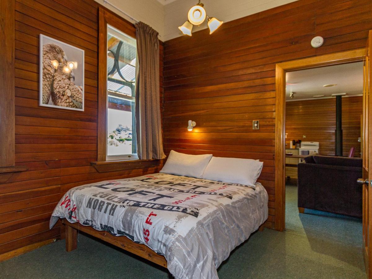 The Station - Ohakune Holiday Home Екстер'єр фото