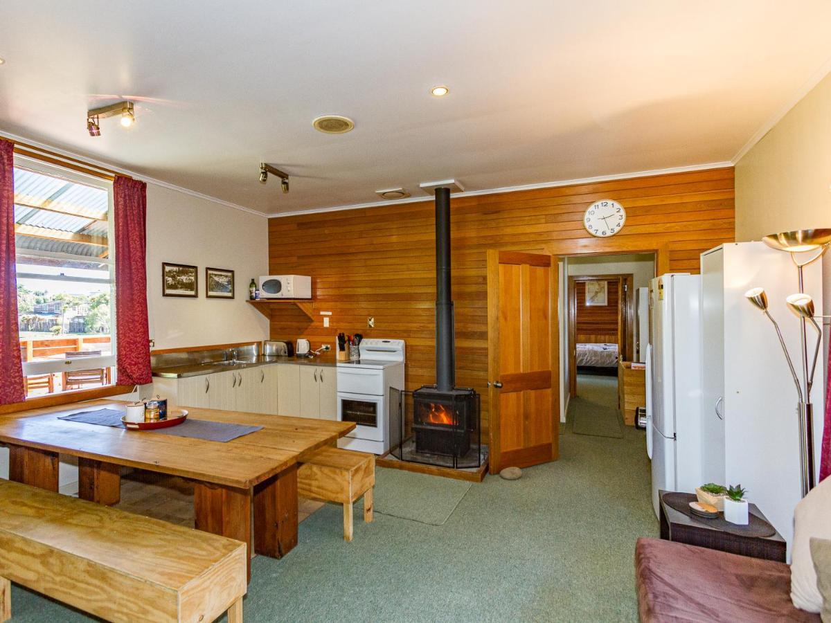 The Station - Ohakune Holiday Home Екстер'єр фото